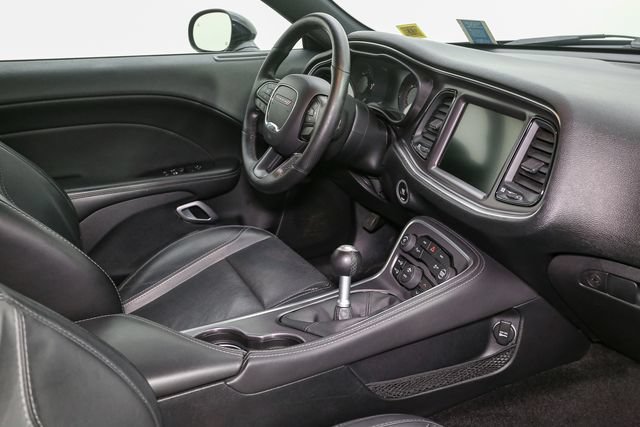 Used 2016 Dodge Challenger R/T Plus RWD image 17