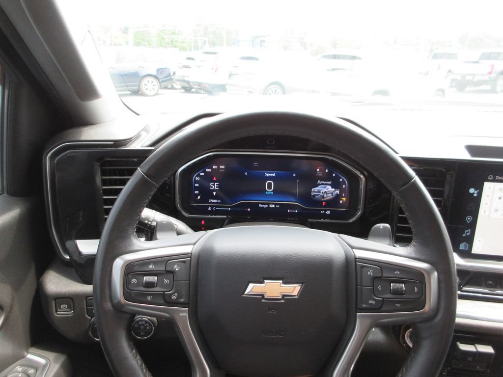 Certified 2023 Chevrolet Silverado 1500 LTZ w/ LTZ Premium Package AWD/4WD image 36