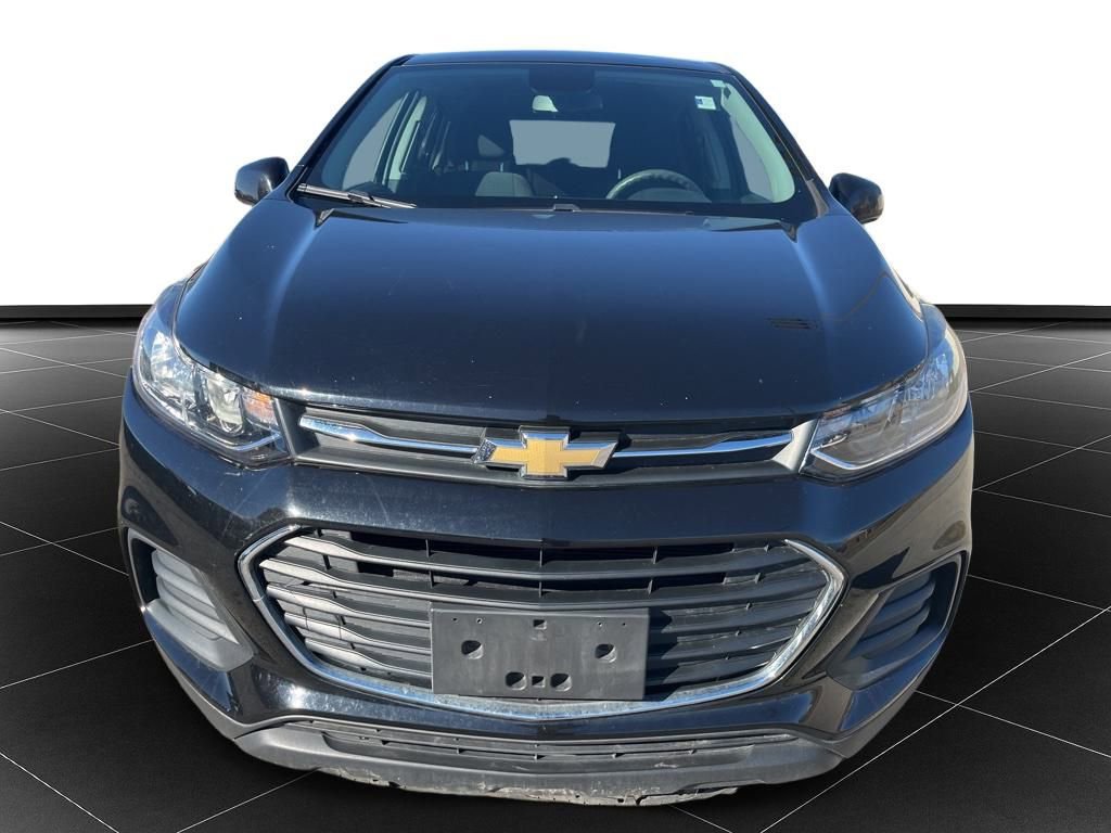 Used 2020 Chevrolet Trax LS w/ Tint and Cruise Package image 8