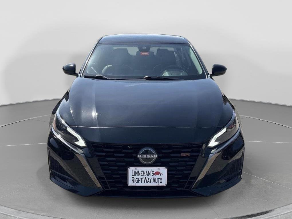 Used 2024 Nissan Altima 2.5 SR FWD image 3