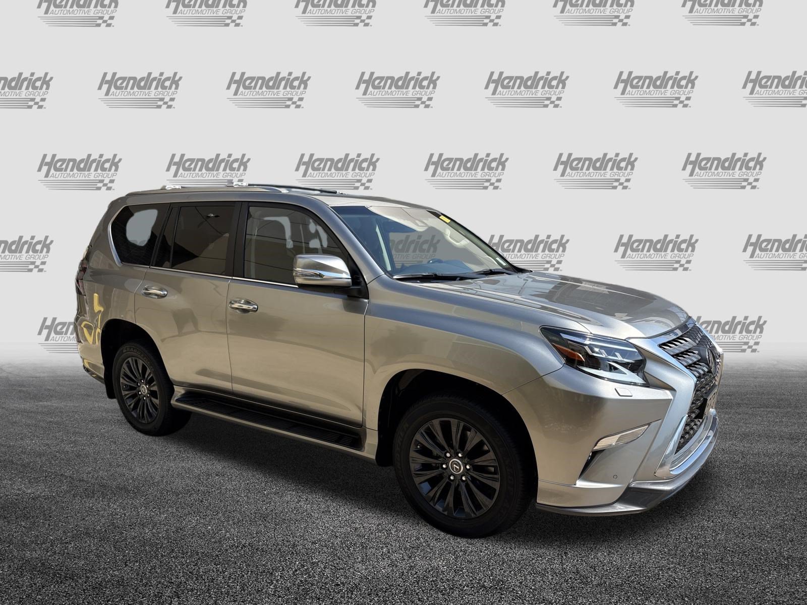 Used 2023 Lexus GX 460 Premium w/ Accessory Package AWD/4WD image 2