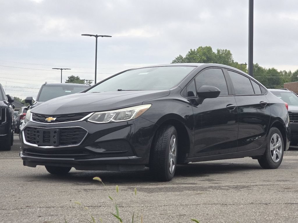 Used 2018 Chevrolet Cruze LS FWD image 7