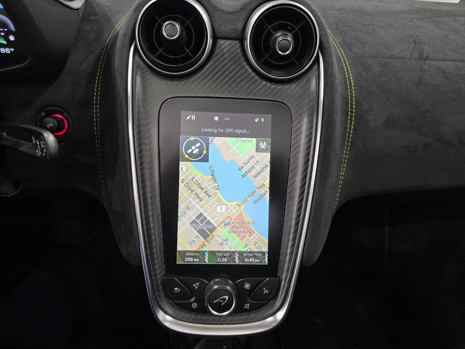 Used 2018 McLaren 570S Spider image 14