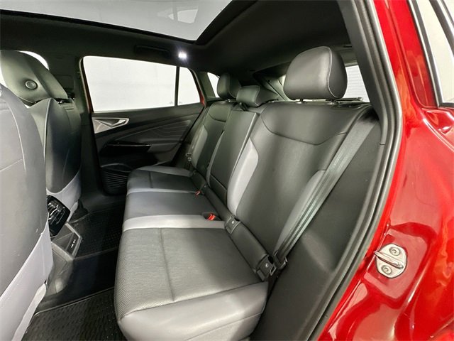 Used 2023 Volkswagen ID.4 Pro S image 25