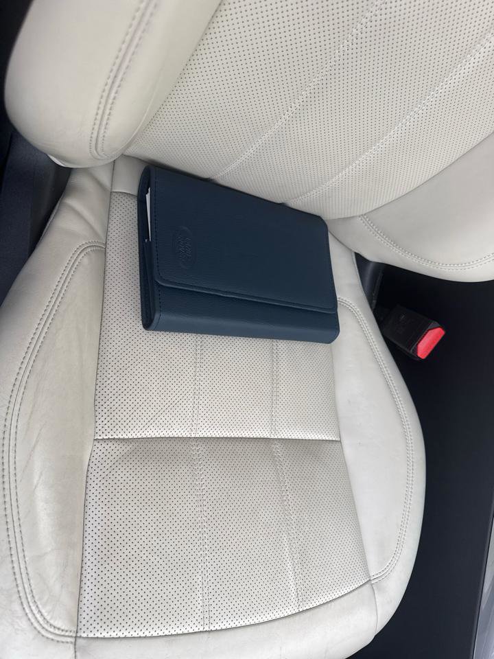 Used 2018 Land Rover Range Rover Sport HSE image 11