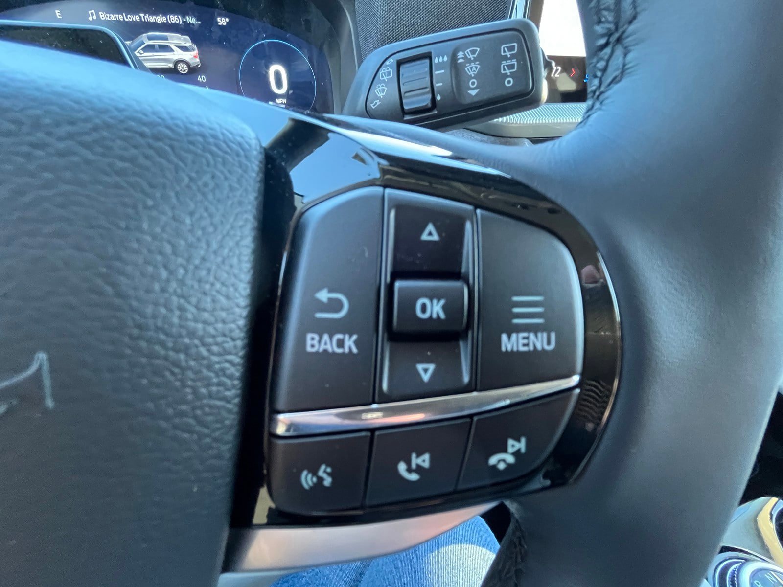 New 2026 Ford Explorer Platinum w/ LUX Leather Package image 15