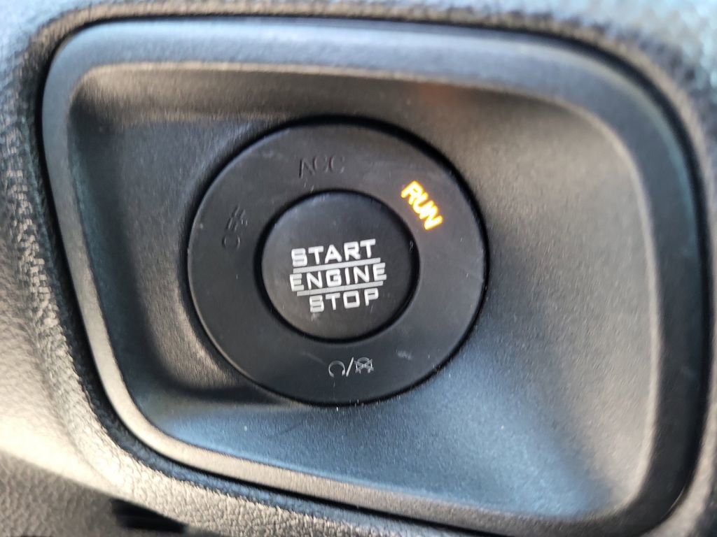 Used 2024 Jeep Wrangler Unlimited image 21