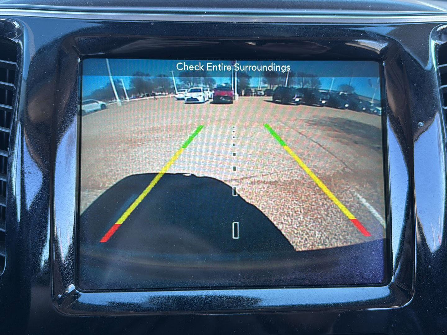 Used 2019 Jeep Cherokee Overland w/ Technology Group image 32