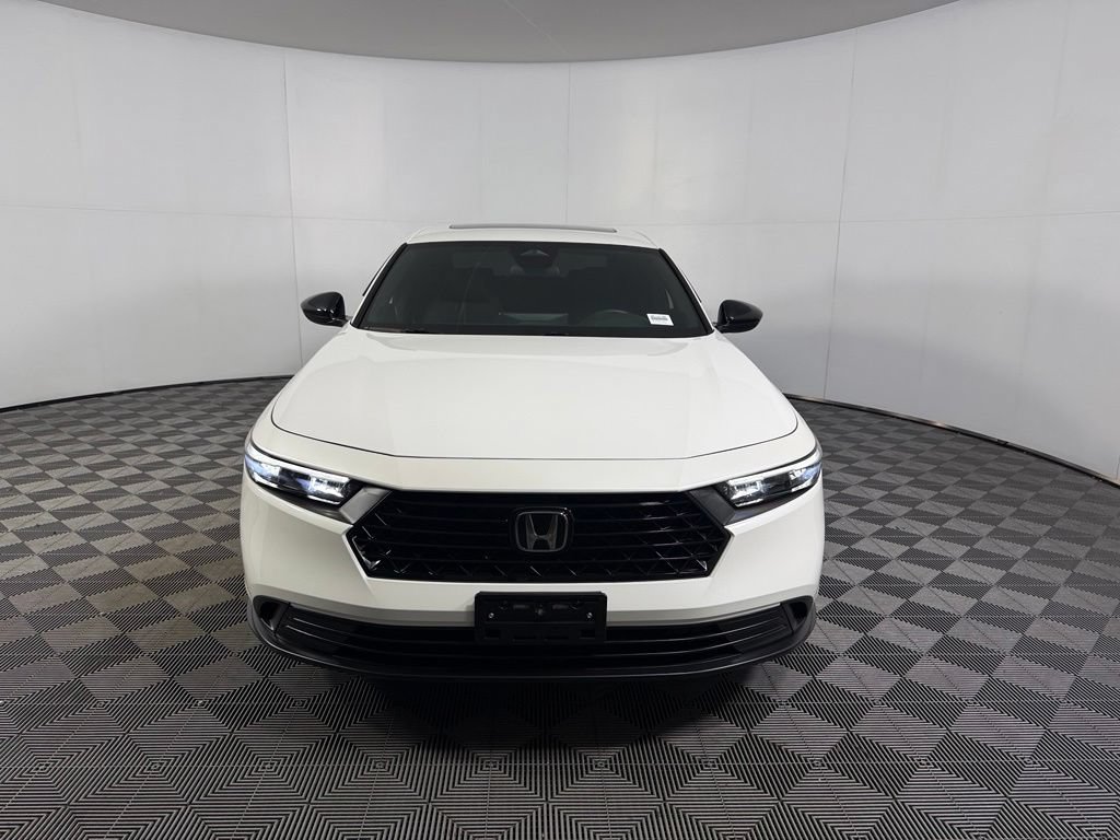 Used 2026 Honda Accord Sport image 3