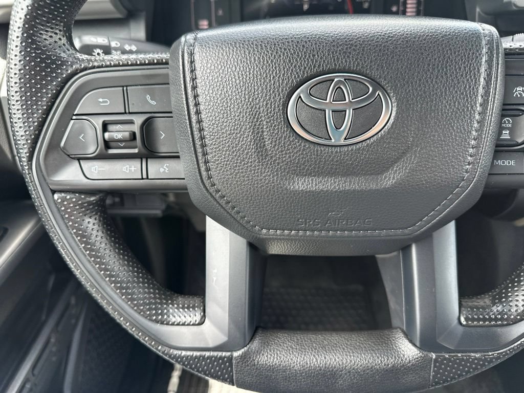 Certified 2025 Toyota Tacoma SR AWD/4WD image 14