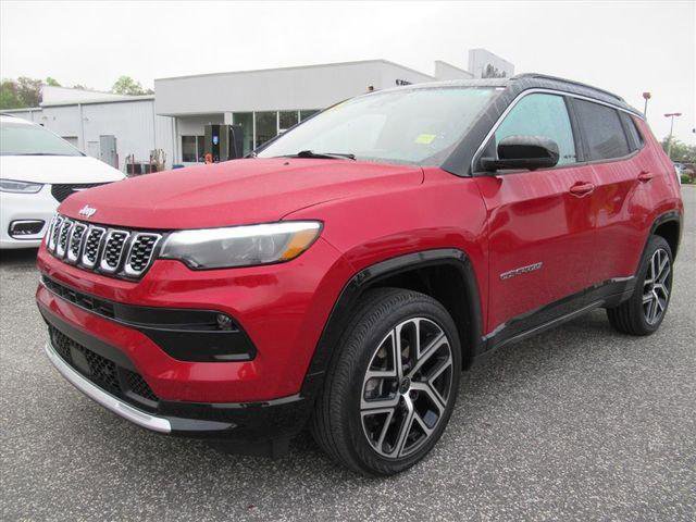 Certified 2025 Jeep Compass Limited w/ Elite Group image 3