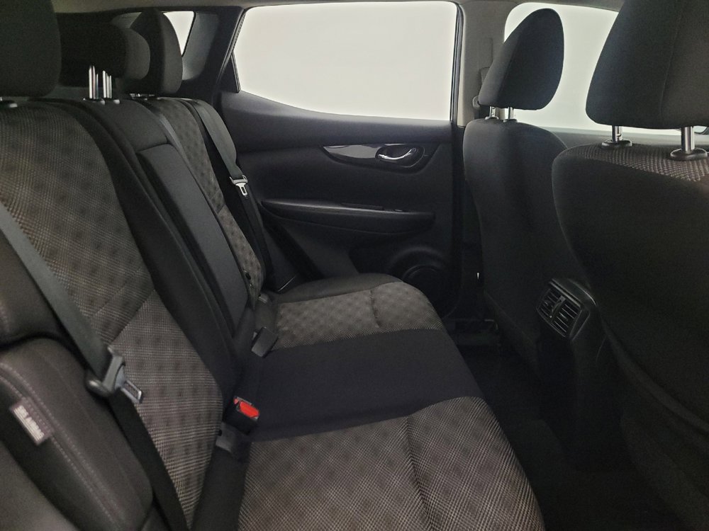 Used 2020 Nissan Rogue Sport SV w/ All-Weather Package FWD image 19