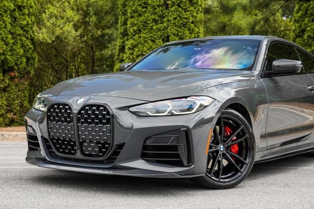 Used 2022 BMW M440i Coupe RWD image 2
