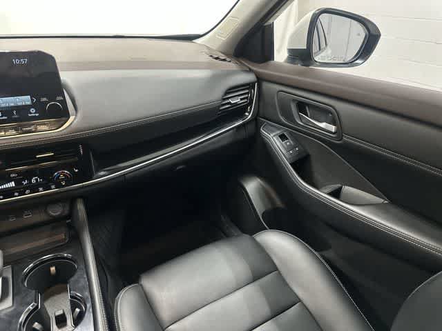 Used 2023 Nissan Rogue SL w/ SL Premium Package FWD image 13