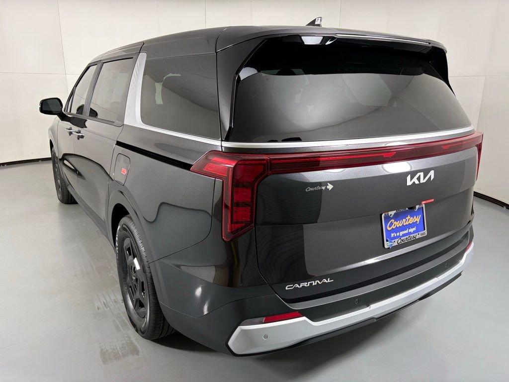 New 2026 Kia Carnival image 6