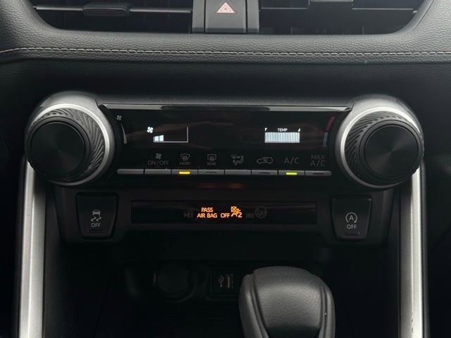 Used 2024 Toyota RAV4 LE image 29