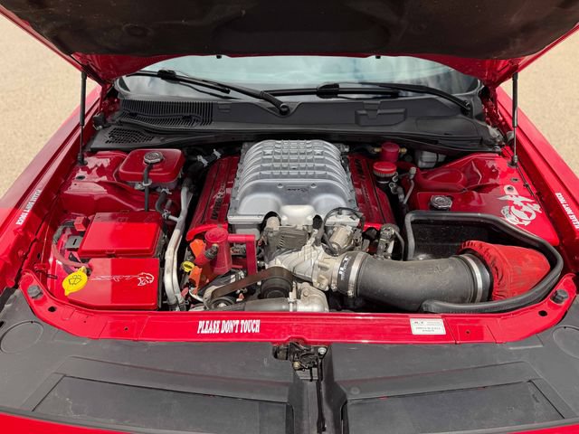 Used 2015 Dodge Challenger SRT Hellcat RWD image 18