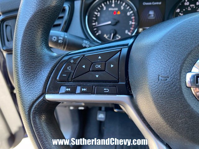 Used 2017 Nissan Rogue S AWD/4WD image 19