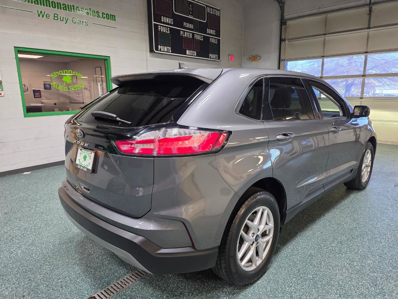 Used 2021 Ford Edge SEL w/ Cargo Accessory Package image 6