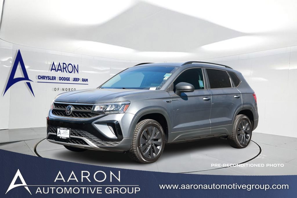 Used 2022 Volkswagen Taos S image 1