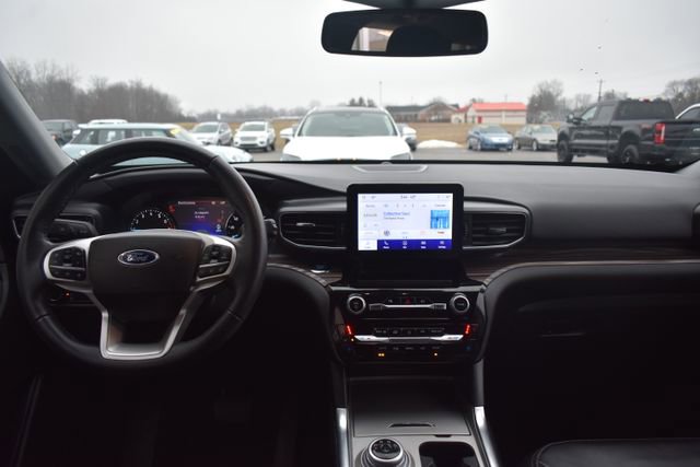 Used 2023 Ford Explorer Limited image 40
