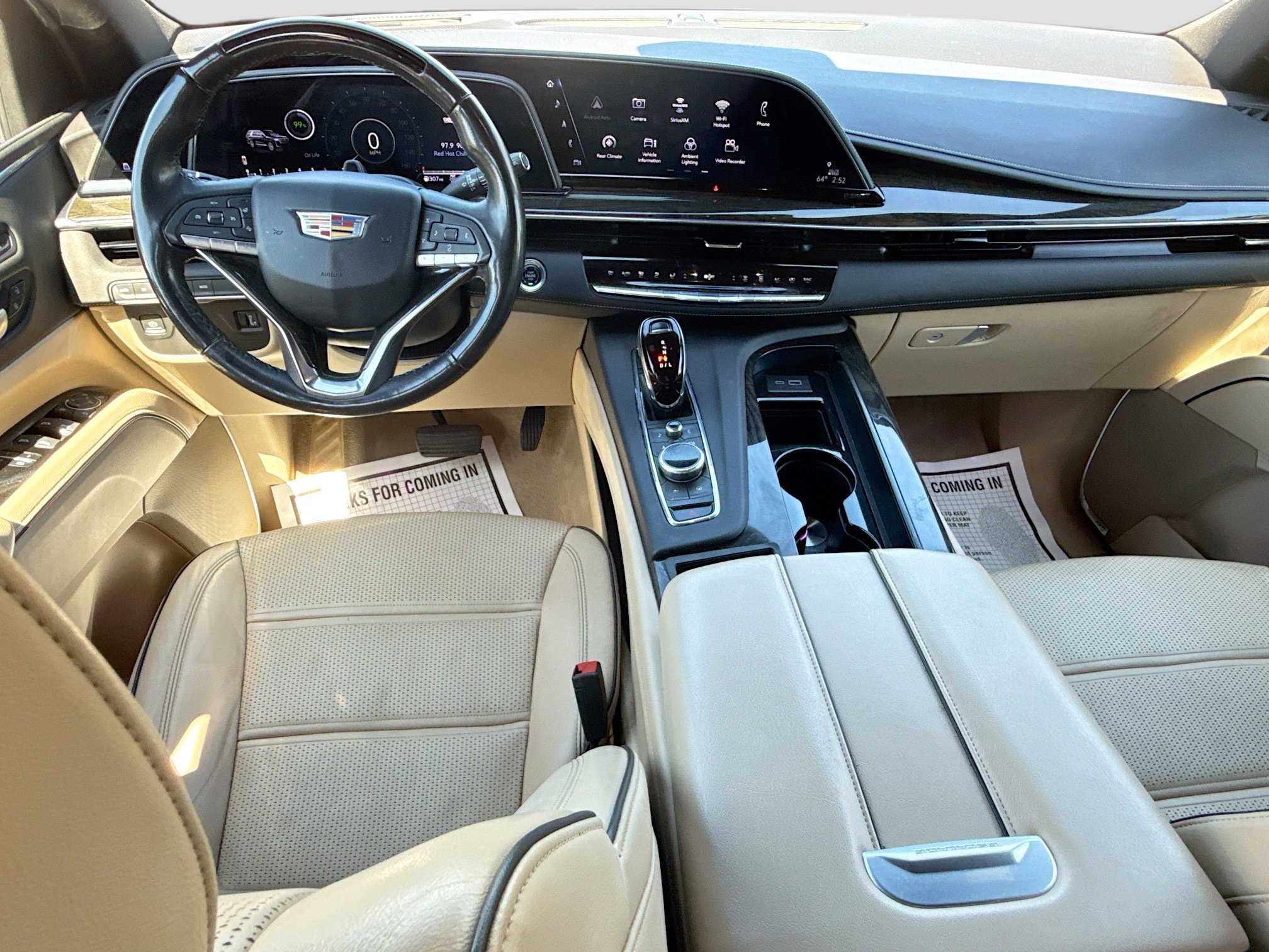 Used 2024 Cadillac Escalade Premium Luxury image 17