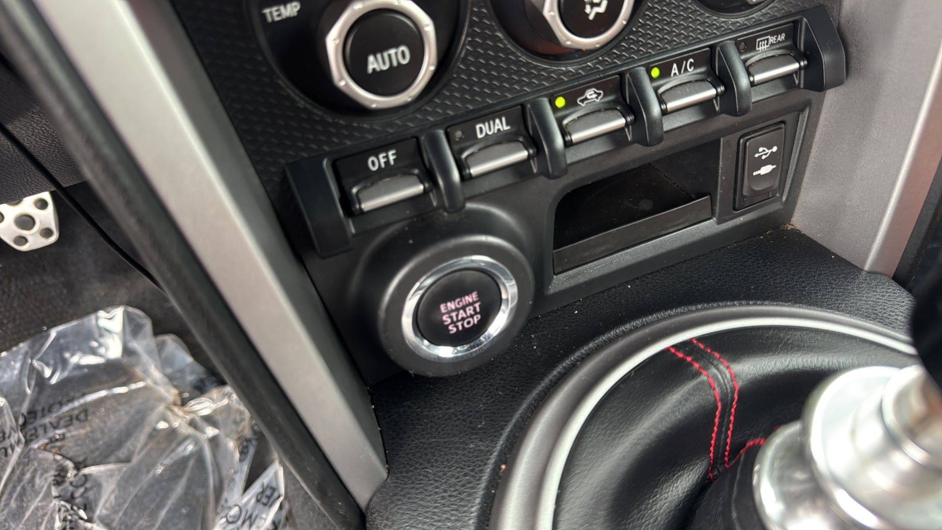 Used 2013 Subaru BRZ Limited RWD image 23