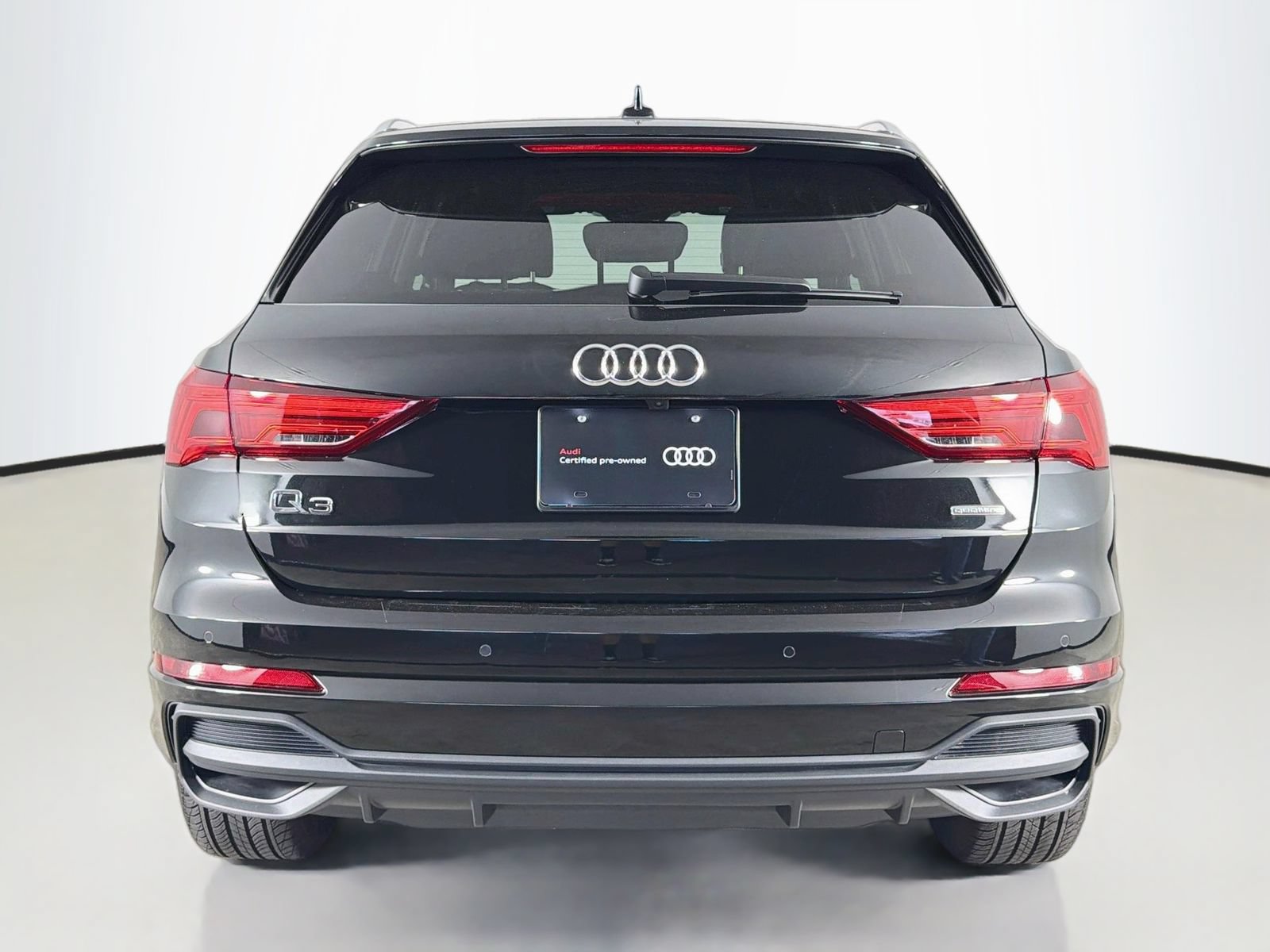 Certified 2025 Audi Q3 2.0T Premium w/ Convenience Package AWD/4WD image 6