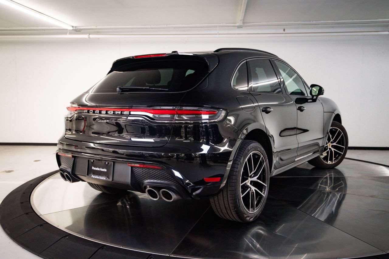 Certified 2024 Porsche Macan AWD/4WD image 7