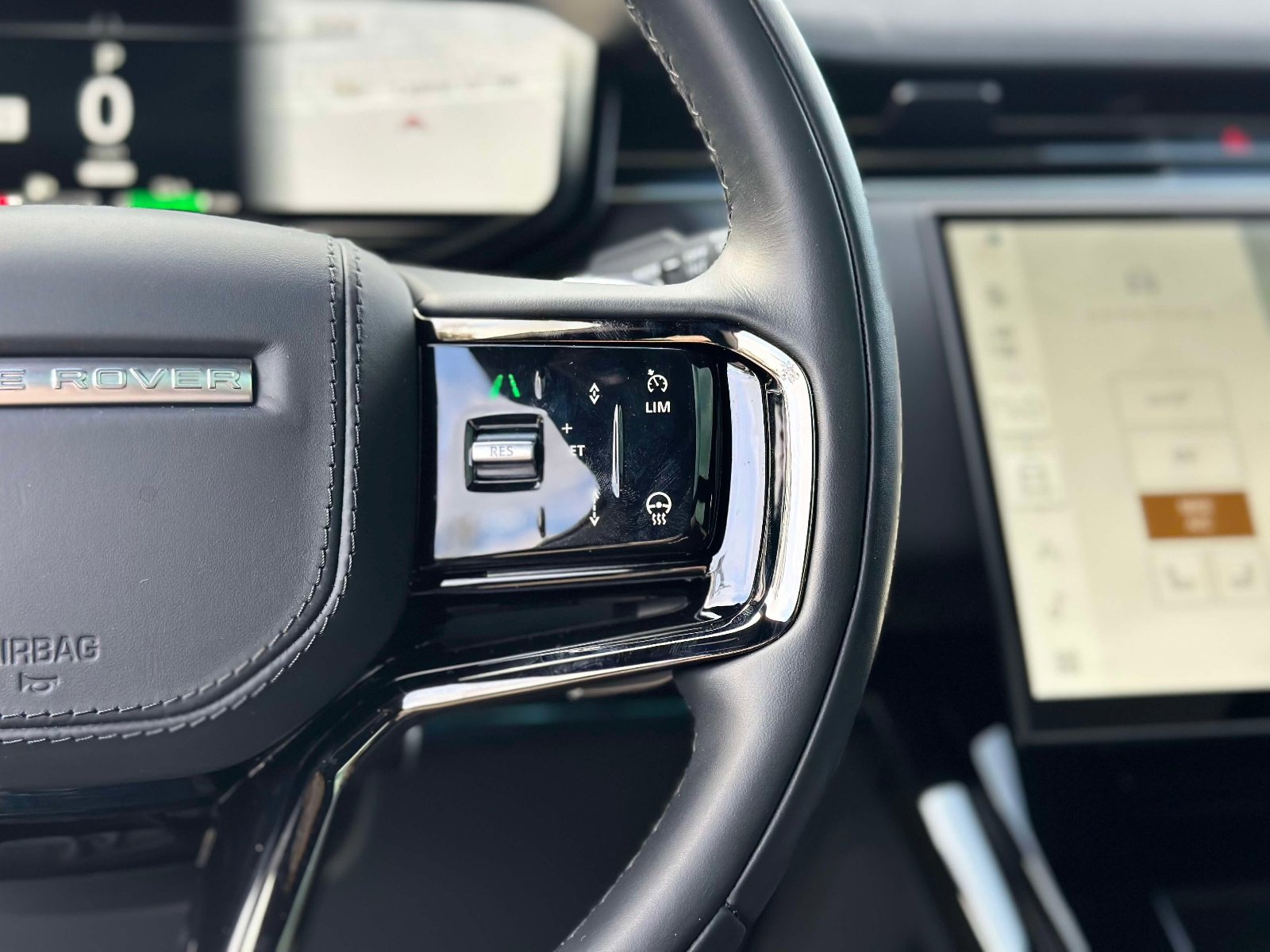 New 2025 Land Rover Range Rover Sport Dynamic SE image 47