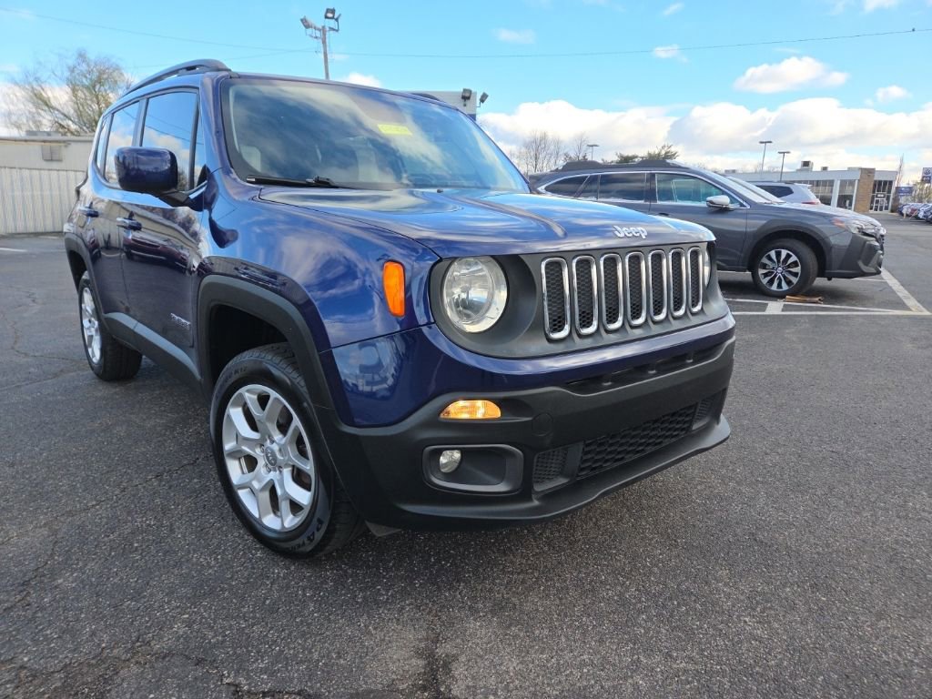Used 2017 Jeep Renegade Latitude w/ Popular Equipment Group video 1