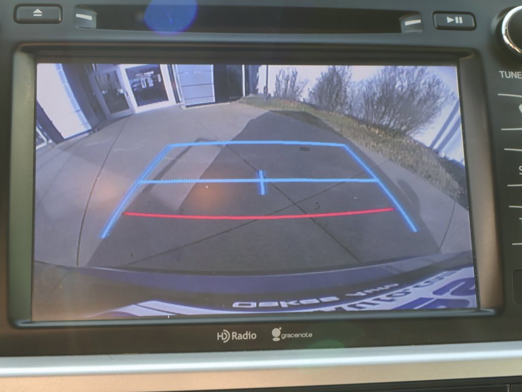 Used 2015 Toyota Highlander XLE image 29