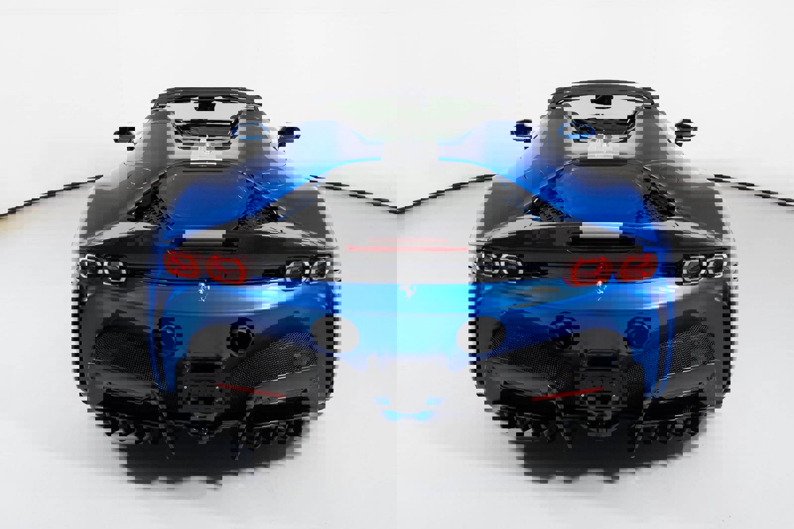 Used 2022 Ferrari SF90 Spider image 20