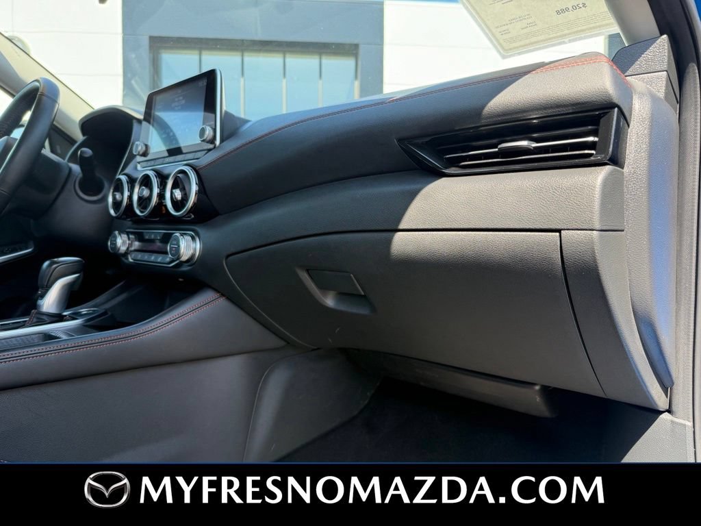 Used 2025 Nissan Sentra SR w/ SR Premium Package FWD image 16