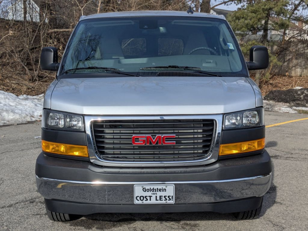 New 2025 GMC Savana 3500 LT w/ LT Preferred Equipment Group image 2
