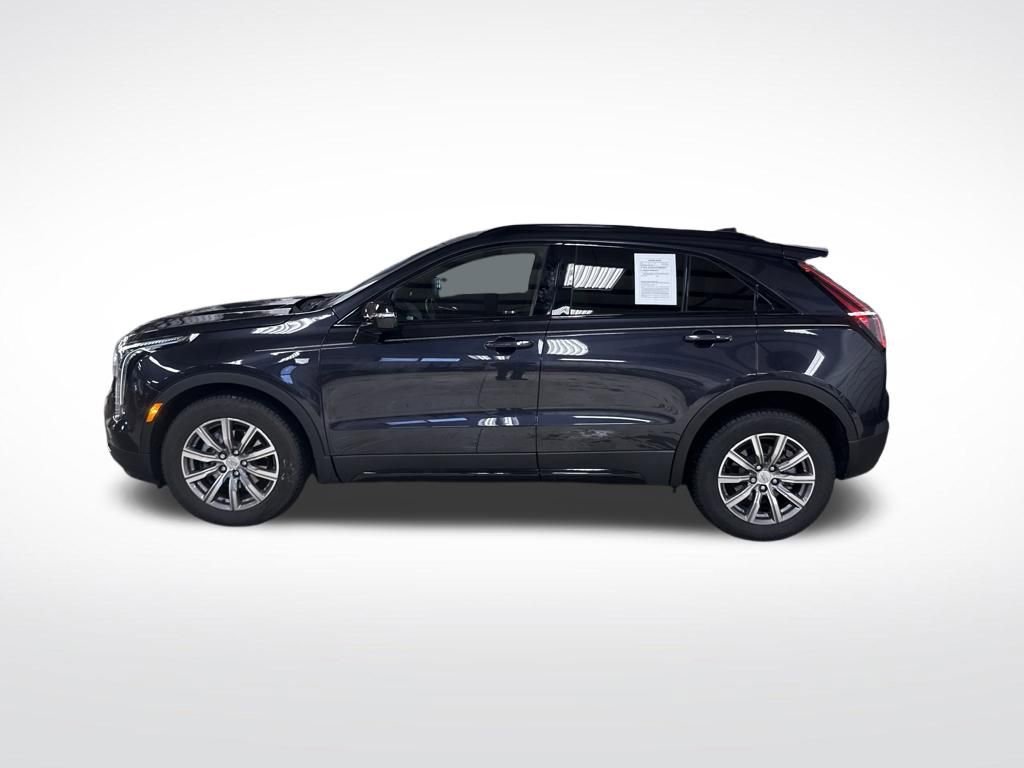 Used 2023 Cadillac XT4 Sport image 2