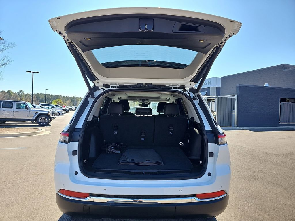 Used 2022 Jeep Grand Cherokee Limited 4xe w/ Luxury Tech Group II image 16