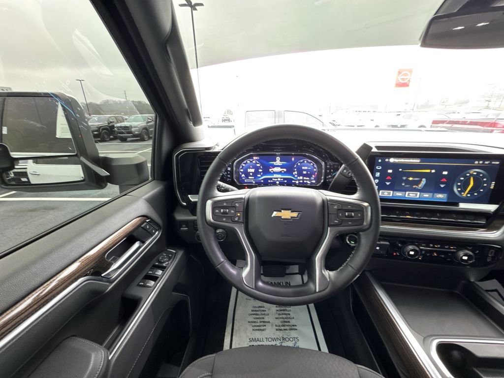 Used 2025 Chevrolet Silverado 2500 LT w/ Z71 Chrome Sport Edition image 14