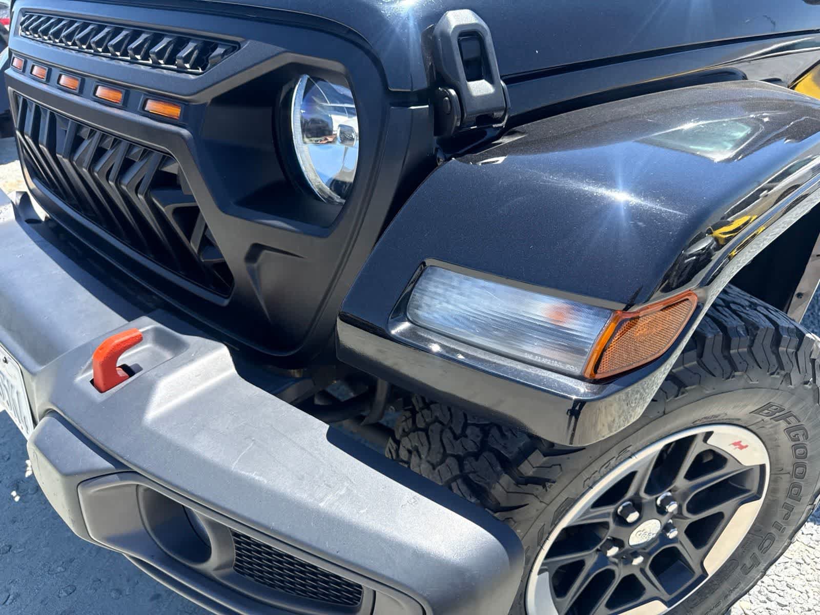 Used 2020 Jeep Gladiator Rubicon AWD/4WD image 9