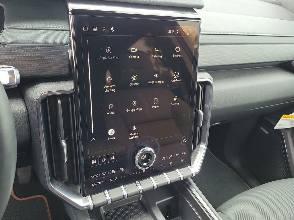 Used 2026 GMC Acadia AT4 w/ Luxury Package image 13