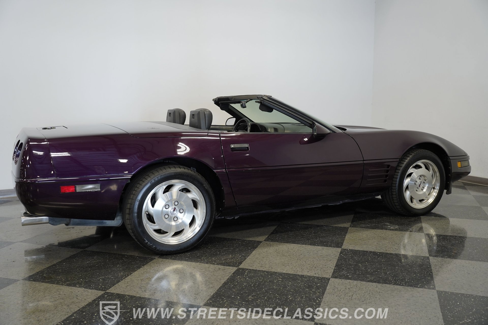Used 1993 Chevrolet Corvette Convertible image 13