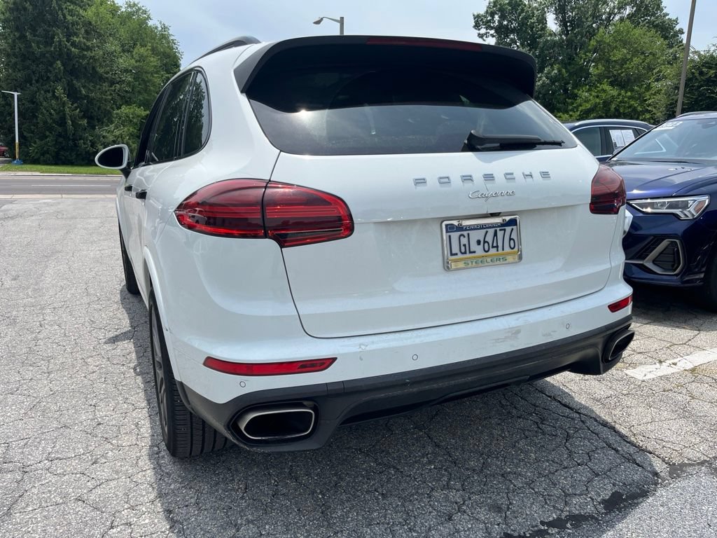 Used 2017 Porsche Cayenne AWD/4WD image 5