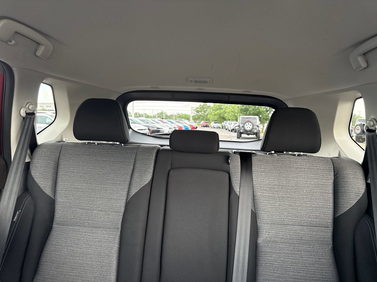 Used 2021 Nissan Rogue S FWD image 23