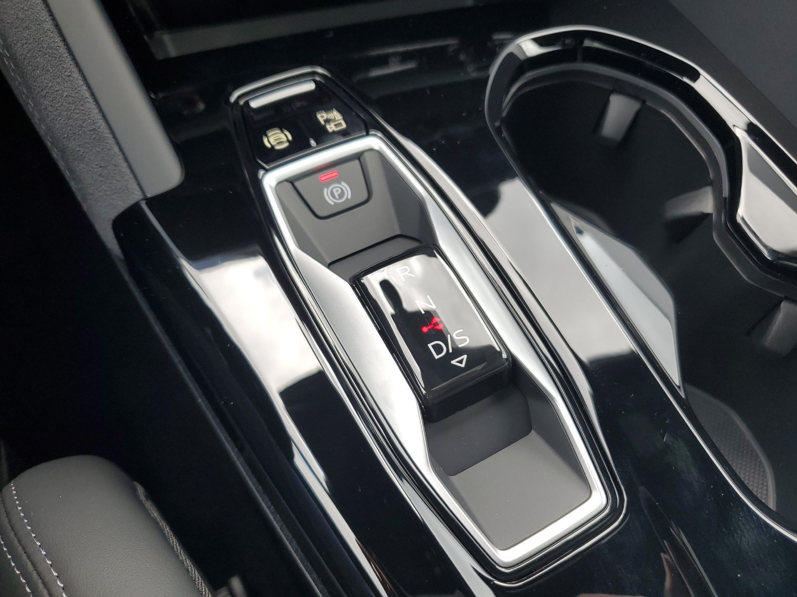 New 2026 Audi SQ5 Prestige AWD/4WD image 26