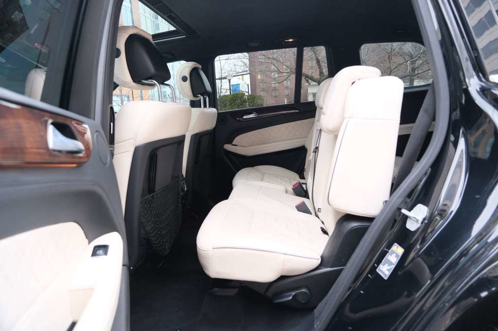 Used 2017 Mercedes-Benz GLS 550 4MATIC image 22