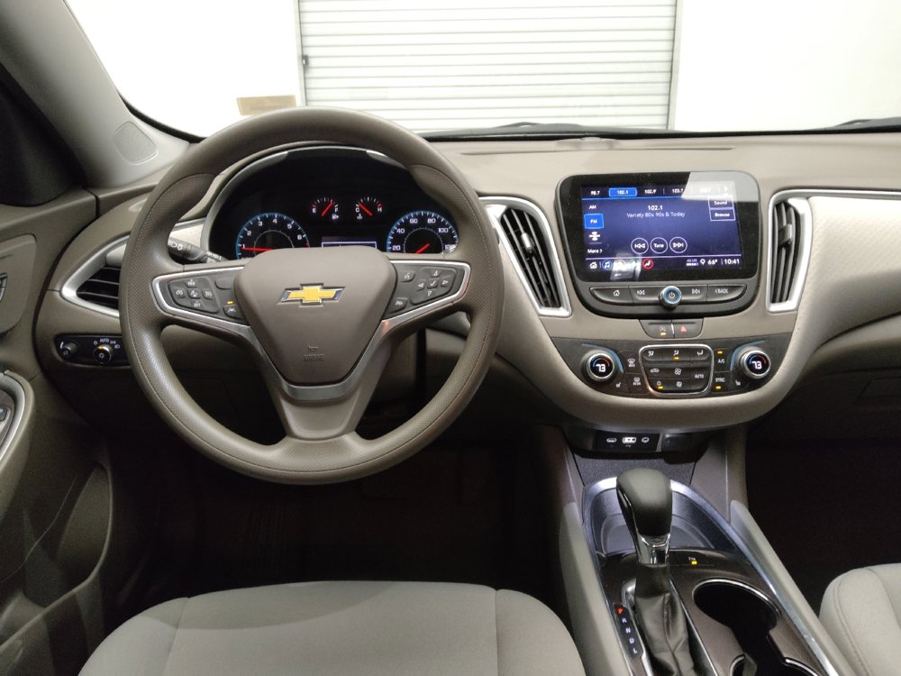 Used 2022 Chevrolet Malibu LT image 22