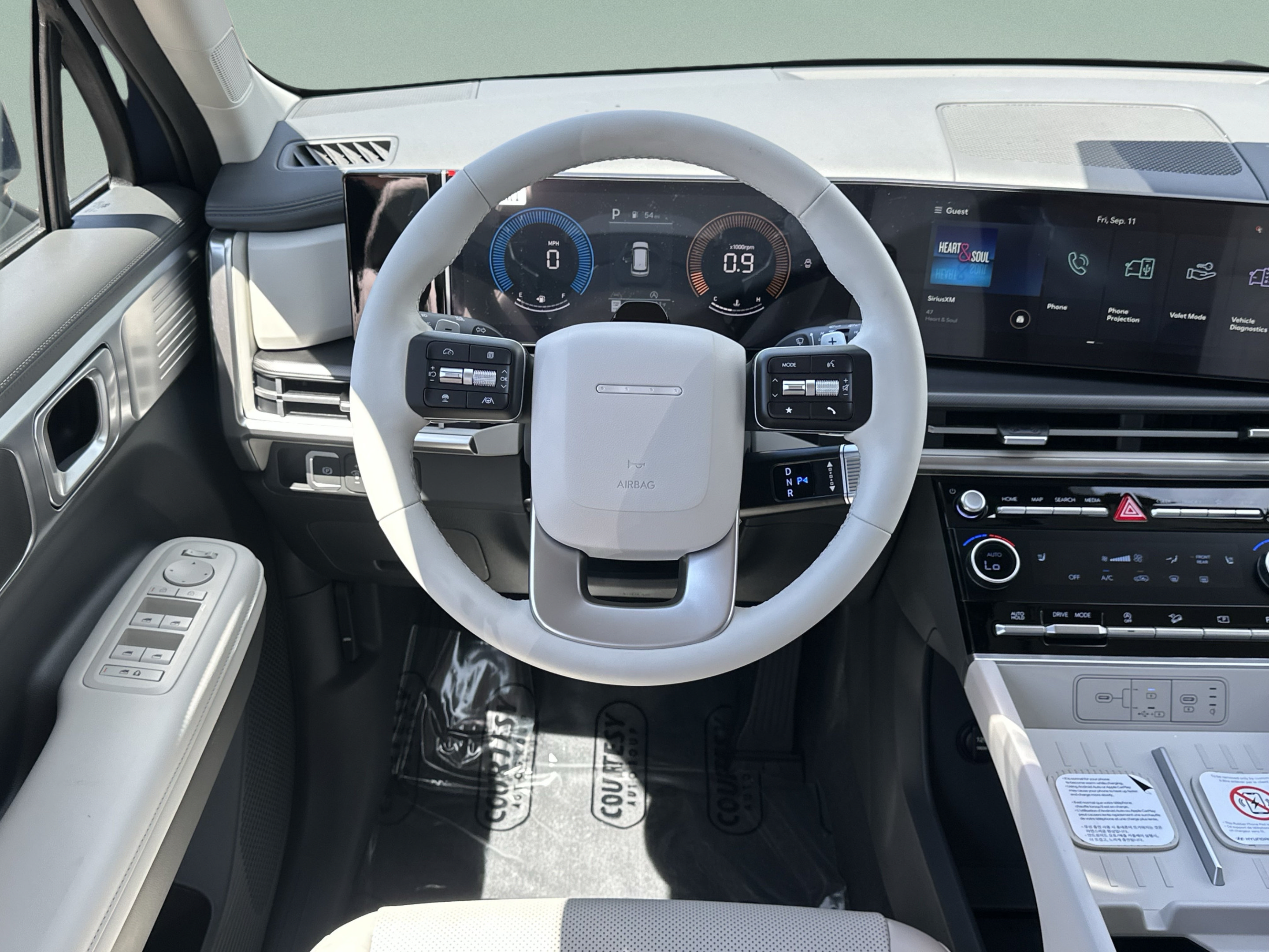 New 2027 Hyundai Santa Fe SEL FWD image 9
