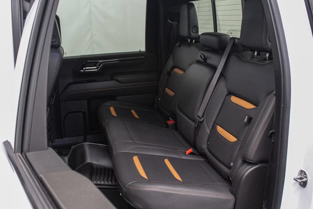 Used 2024 GMC Sierra 2500 AT4 w/ AT4 Preferred Package AWD/4WD image 15