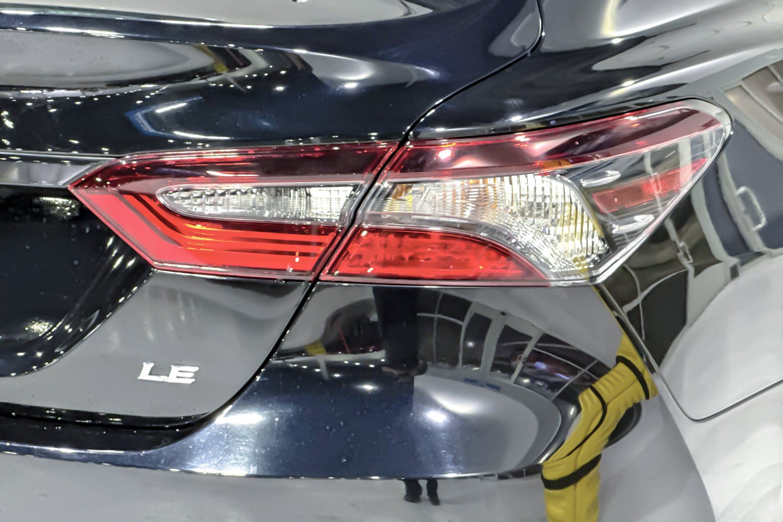 Used 2022 Toyota Camry LE FWD image 27