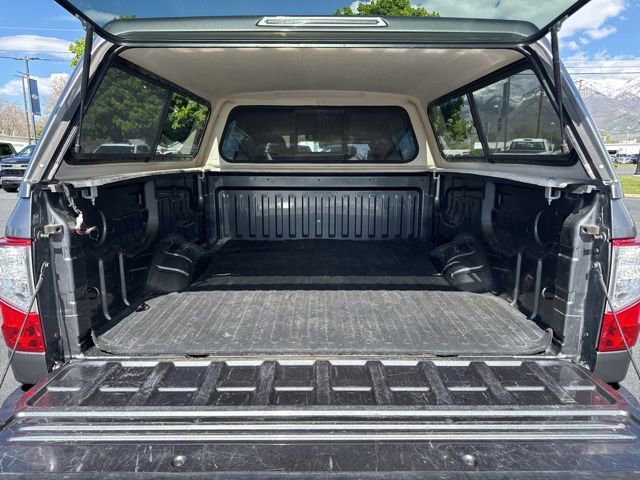 Used 2017 Nissan Titan SV AWD/4WD image 14